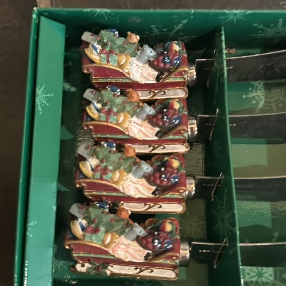 Vintage Christmas Memories Winter Holiday Sleigh Cheese or Dip Spreaders Set - Picture 5 of 5